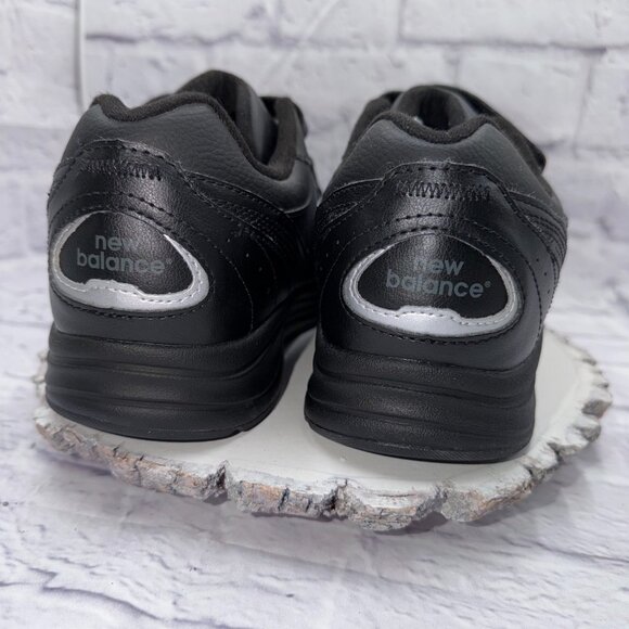 New Balance 577 Men's Walking Comfort Shoes Size 10 4E Black Leather Hook & Loop - Picture 10 of 12